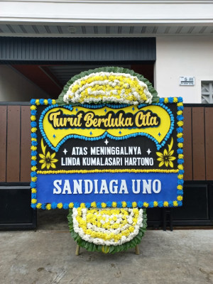Papan Bunga Duka di Nganganaumala